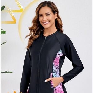 Women’s Black Zip-Front SPF with pockets